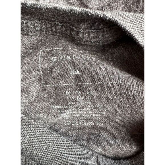 Quicksilver youth pocket T-shirt size Medium - Picture 3 of 3